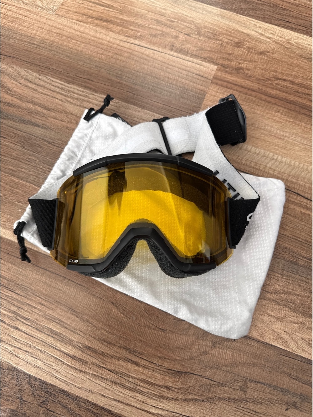 Smith Ski Snowboard Goggles Amber Lens Black Strap w/ Storage Bag Winter Sports